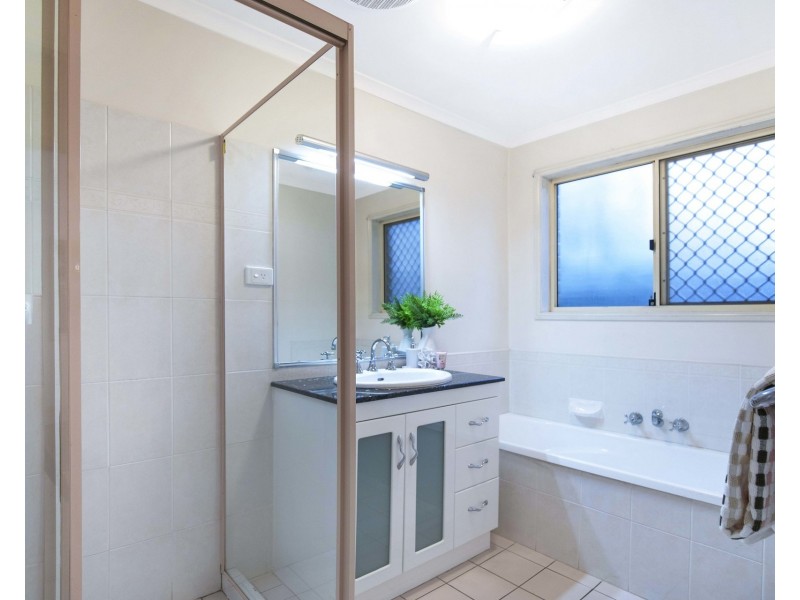 21 Walton Place, Brighton QLD 4017