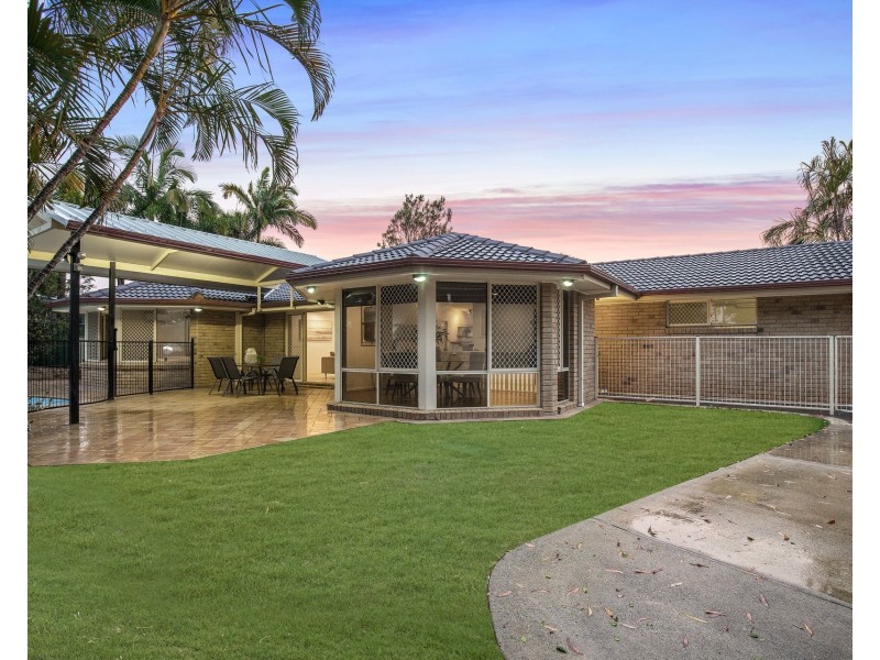 21 Walton Place, Brighton QLD 4017