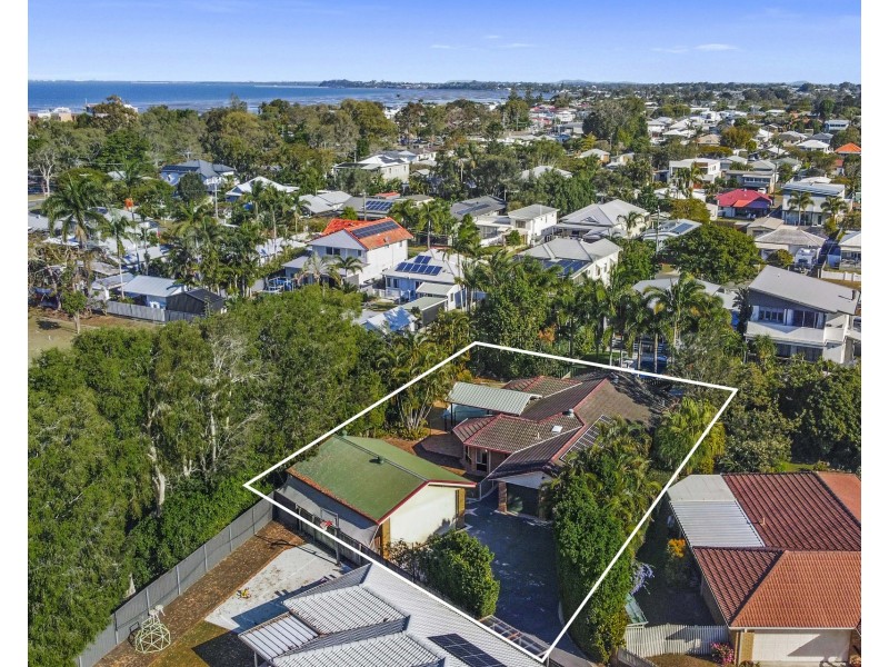 21 Walton Place, Brighton QLD 4017