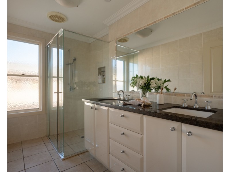 35 Reeve Street, Clayfield QLD 4011