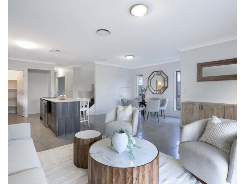 60 Reinhold Crescent, Chermside QLD 4032