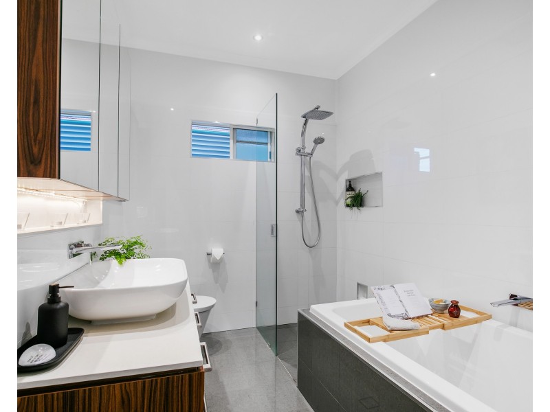 6 O’Donnell Street, Wavell Heights QLD 4012