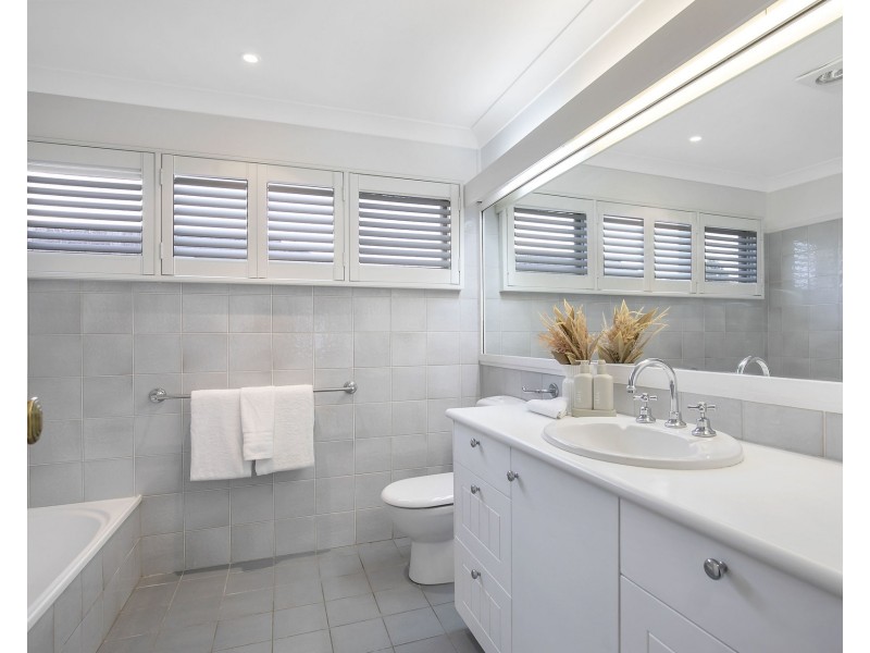 22 Highclere Street, Clayfield QLD 4011