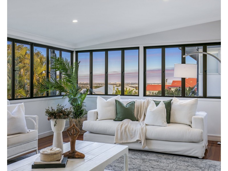 22 Highclere Street, Clayfield QLD 4011