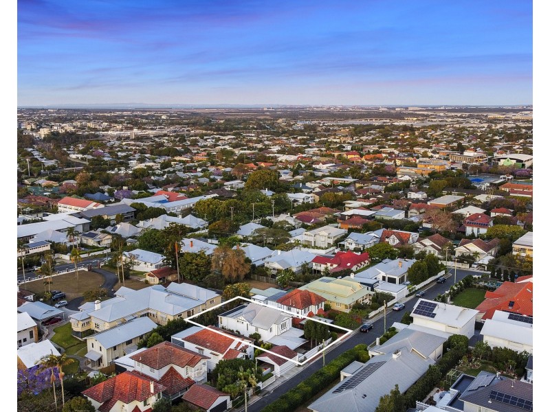 22 Highclere Street, Clayfield QLD 4011