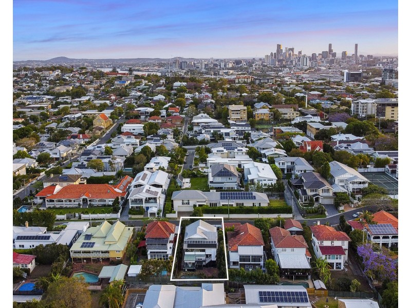 22 Highclere Street, Clayfield QLD 4011