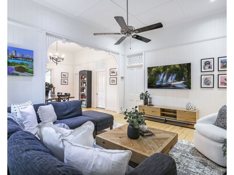 33 Kent Road, Wooloowin QLD 4030