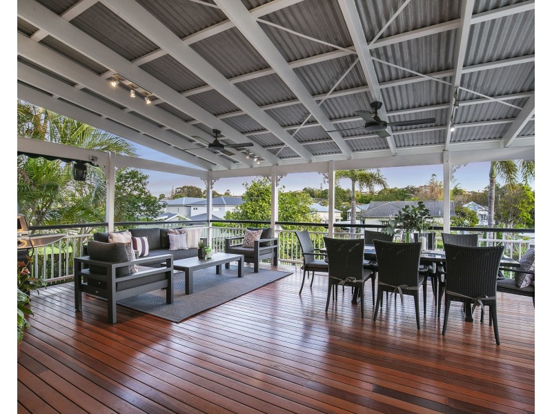 33 Kent Road, Wooloowin QLD 4030