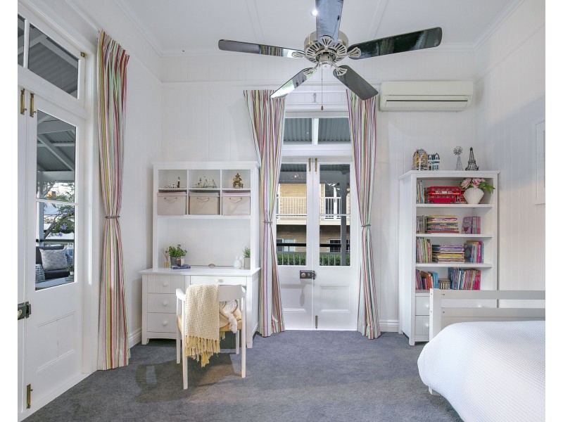 33 Kent Road, Wooloowin QLD 4030