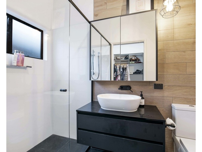 2/124 Nellie Street, Nundah QLD 4012