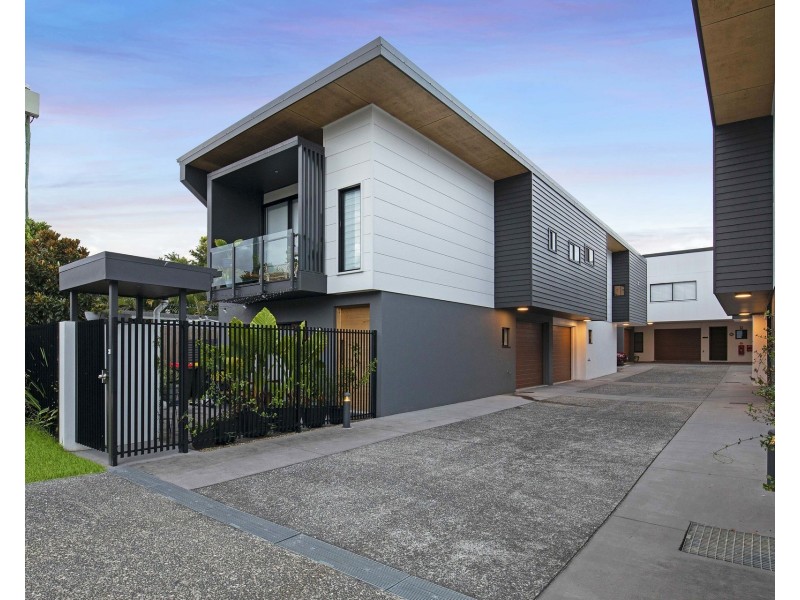 2/124 Nellie Street, Nundah QLD 4012