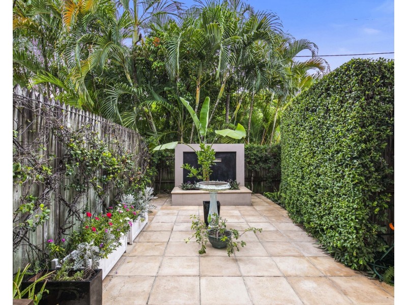 2/23 London Road, Clayfield QLD 4011