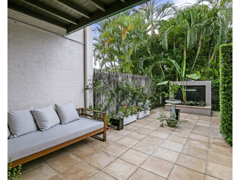 2/23 London Road, Clayfield QLD 4011