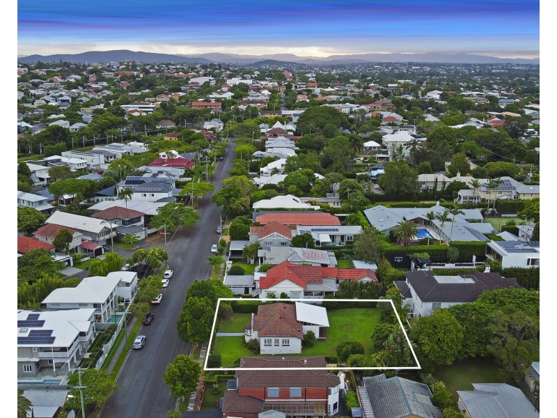 60 Bowley Street, Hendra QLD 4011