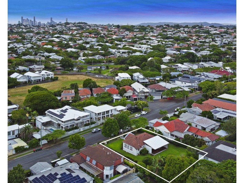 60 Bowley Street, Hendra QLD 4011