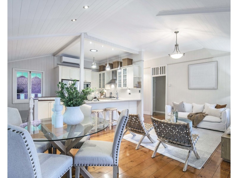 21 Eveleigh Street, Wooloowin QLD 4030