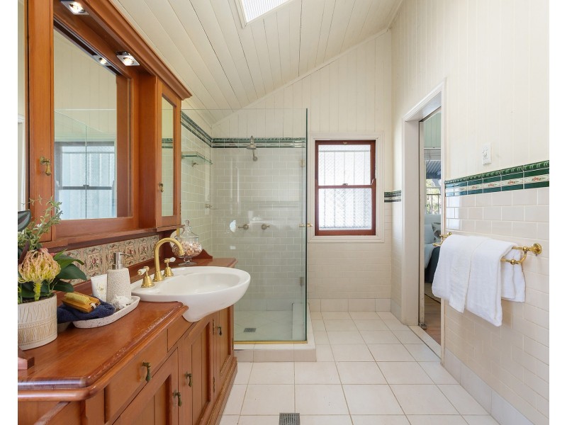 110 Swan Street, Gordon Park QLD 4031