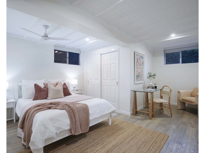 94 Bayview Terrace, Wavell Heights QLD 4012