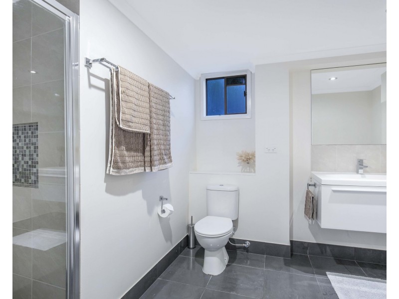 94 Bayview Terrace, Wavell Heights QLD 4012