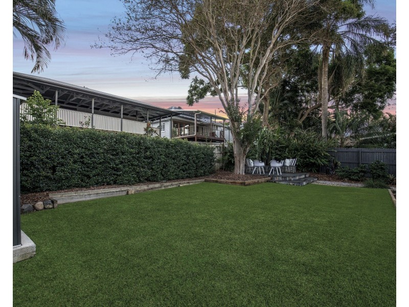94 Bayview Terrace, Wavell Heights QLD 4012