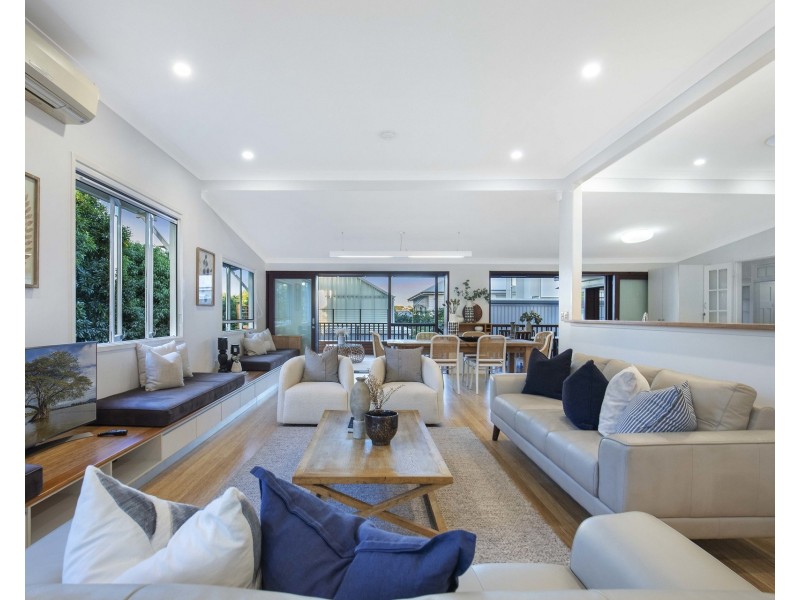 22 Milne Street, Clayfield QLD 4011