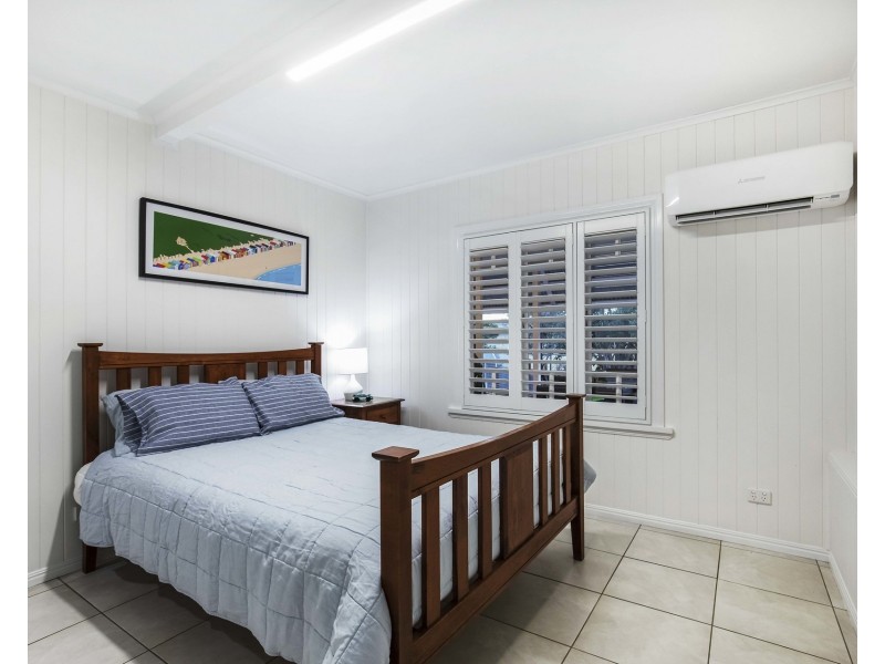 24 Oxenham Street, Nundah QLD 4012