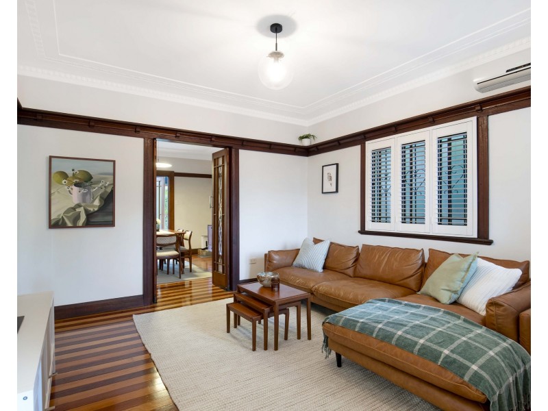 193 Edinburgh Castle Road, Wavell Heights QLD 4012