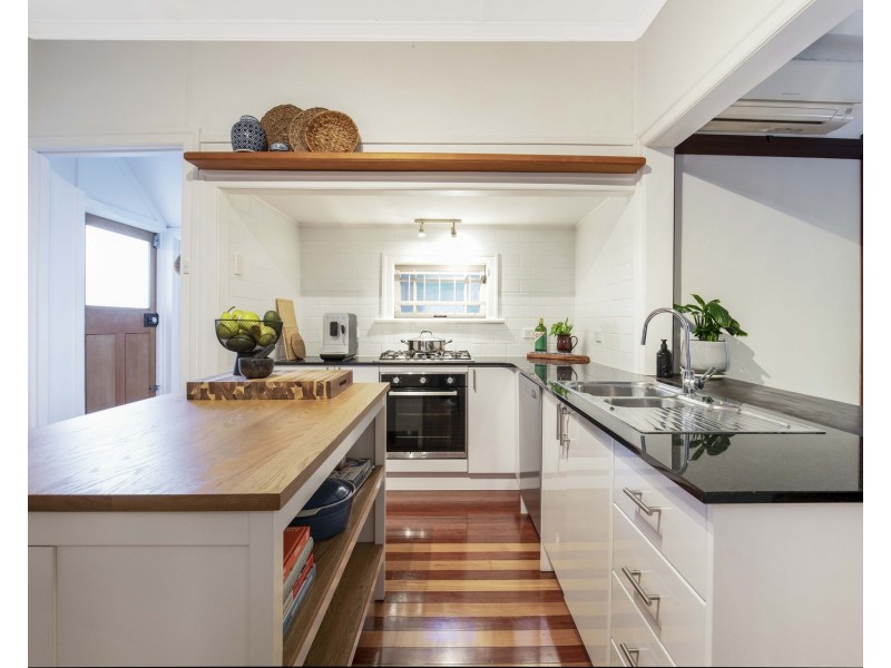 193 Edinburgh Castle Road, Wavell Heights QLD 4012