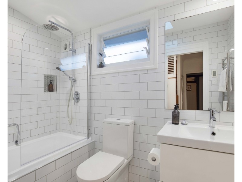 193 Edinburgh Castle Road, Wavell Heights QLD 4012