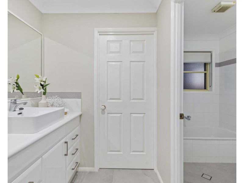 18 Hamley Street, Wooloowin QLD 4030