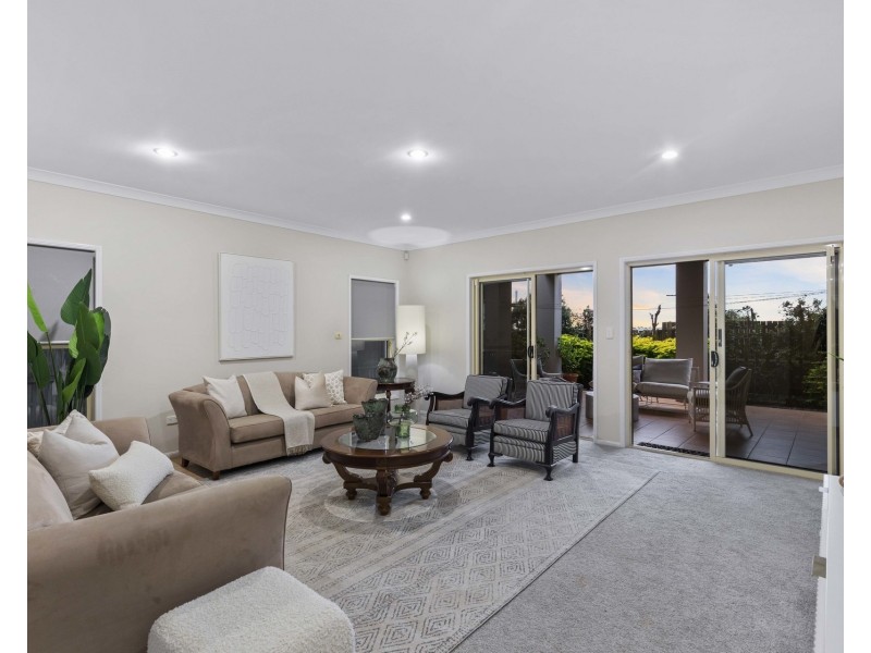 18 Hamley Street, Wooloowin QLD 4030