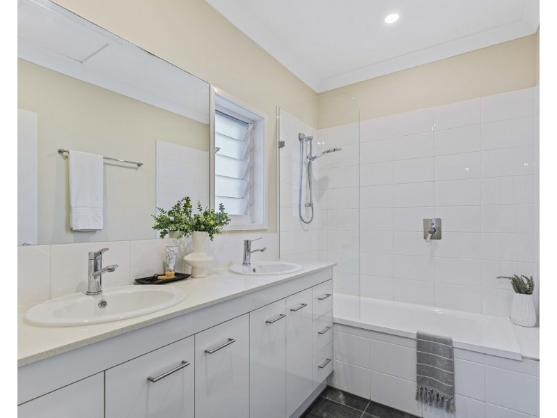 64 Eliza Street, Clayfield QLD 4011