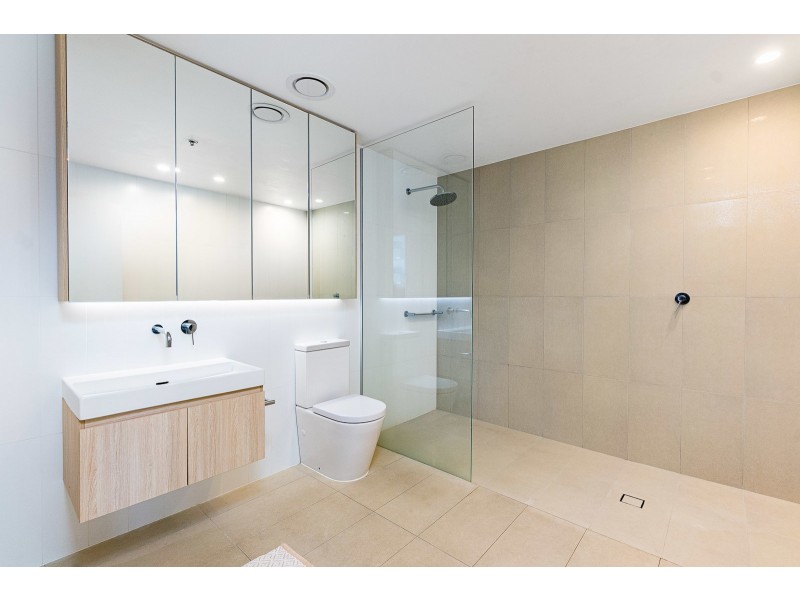 706/6B Atkinson Street, Liverpool NSW 2170