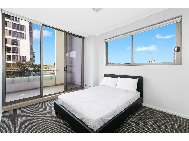 233/11 Victoria Park Parade, Zetland NSW 2017