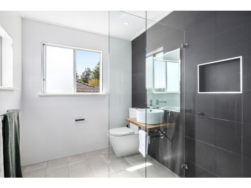 6 Fitzpatrick Avenue West, Frenchs Forest NSW 2086