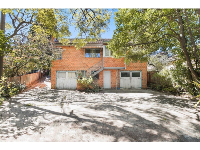 22 Sugarloaf Crescent, Castlecrag NSW 2068