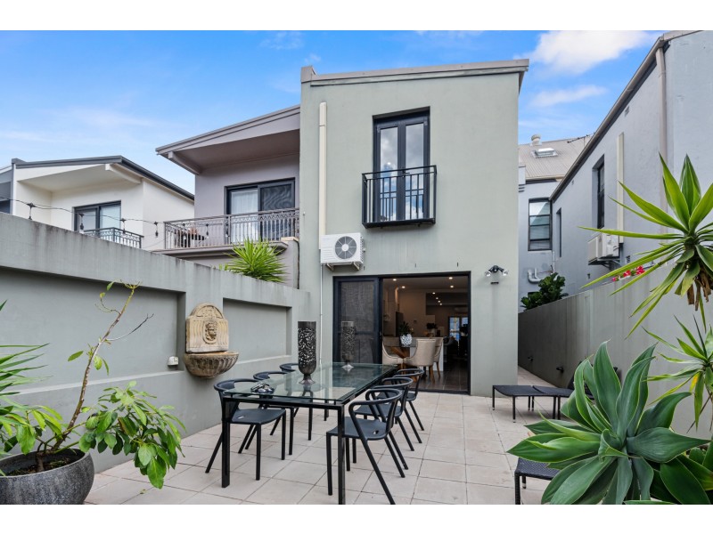 940A Elizabeth Street, Zetland NSW 2017