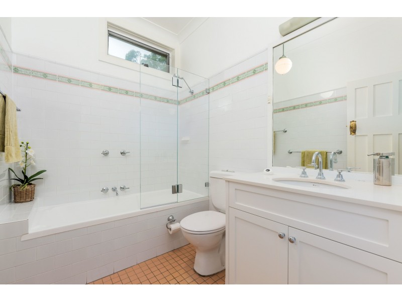 14 Cameron Avenue, Artarmon NSW 2064