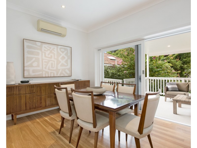 18 Sugarloaf Crescent, Castlecrag NSW 2068