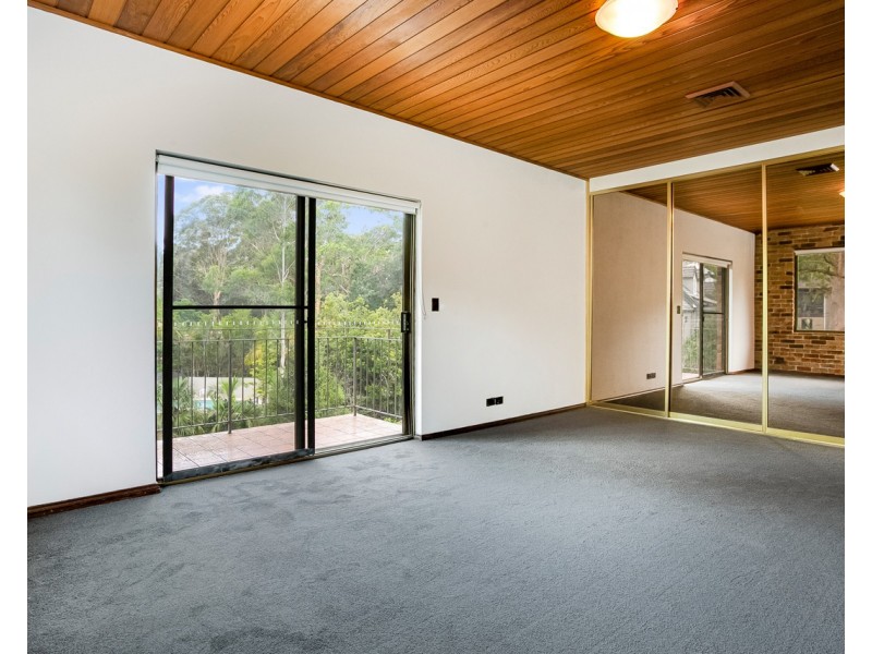 60 Dorset Drive, St Ives NSW 2075