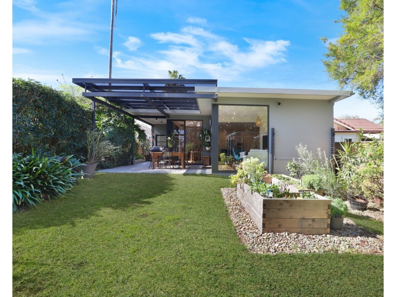 42 Alpha Road, Willoughby NSW 2068