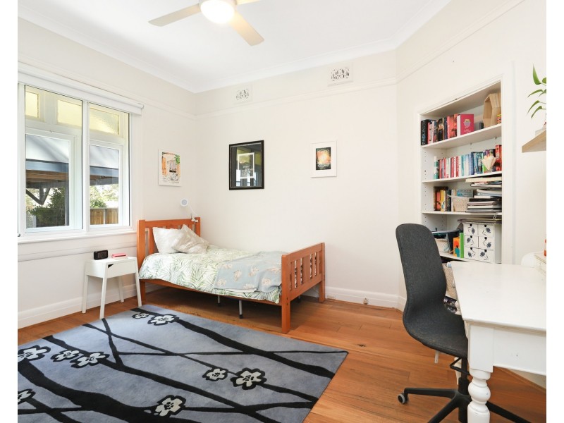 42 Alpha Road, Willoughby NSW 2068