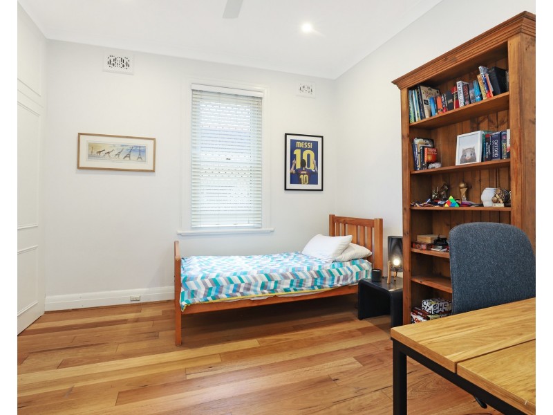 42 Alpha Road, Willoughby NSW 2068