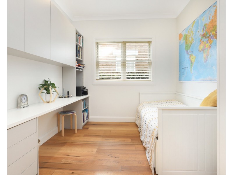 42 Alpha Road, Willoughby NSW 2068