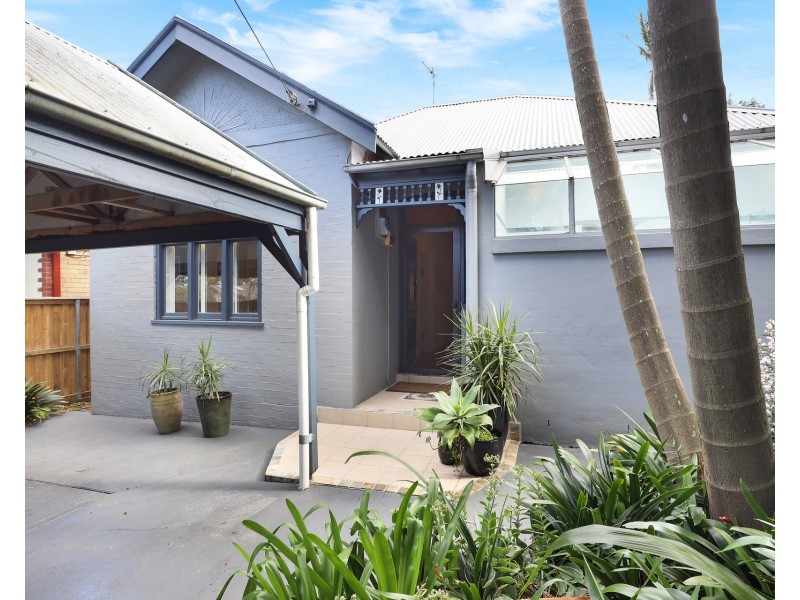 42 Alpha Road, Willoughby NSW 2068