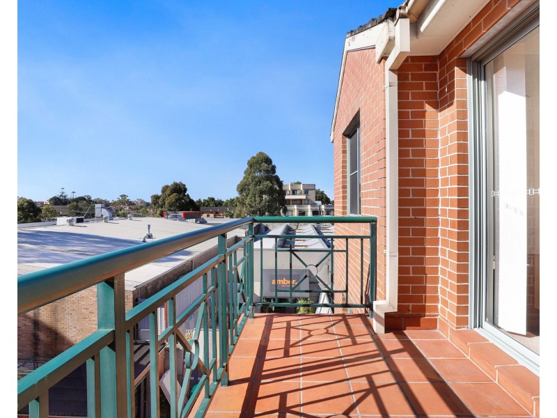 22/1 Moriarty Road, Chatswood NSW 2067