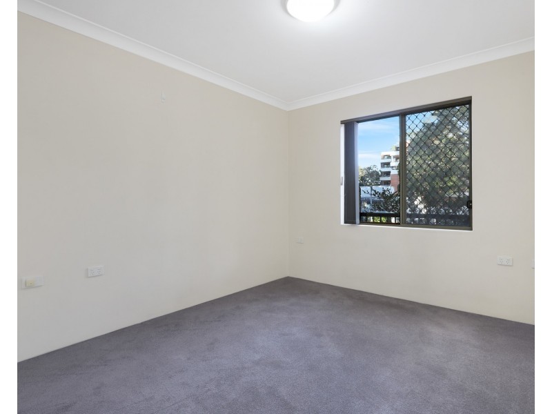 2/1 Moriarty Road, Chatswood NSW 2067