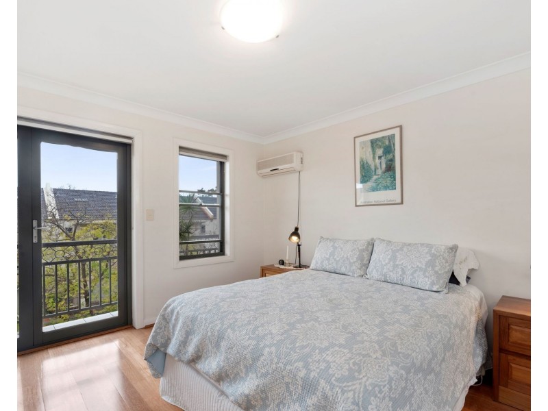 11 Taylors Drive, Lane Cove NSW 2066