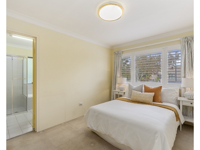 2/157 Burns Bay Road Road, Lane Cove NSW 2066