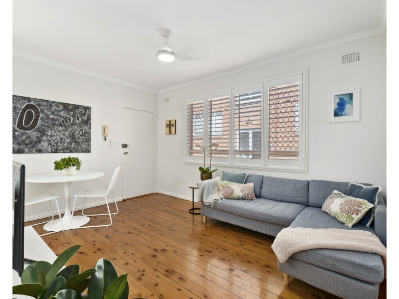 2/8 Burt Street, Rozelle NSW 2039